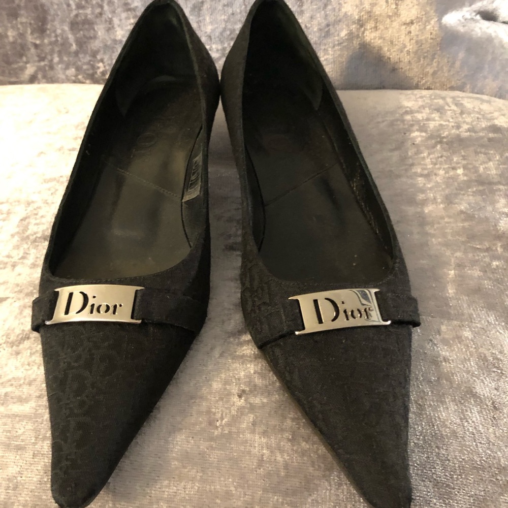 Dior black pattern pumps